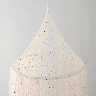 Une moustiquaire pour lit bebe champagne