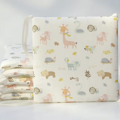 Les coussins utilisés pour créer le tour de lit bebe