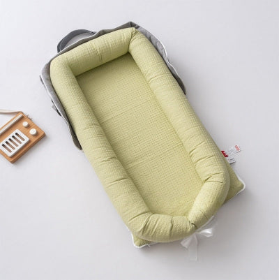 réducteur de lit bébé DreamyPood™ vert