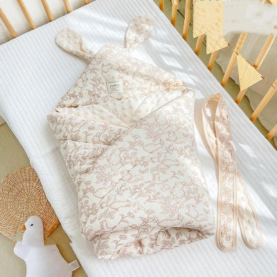 une turbulette illustrant une forêt fantastique