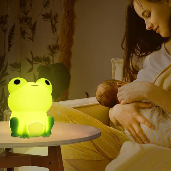 VEILLEUSE BEBE - FroggyGlow™ - Univers de Joy